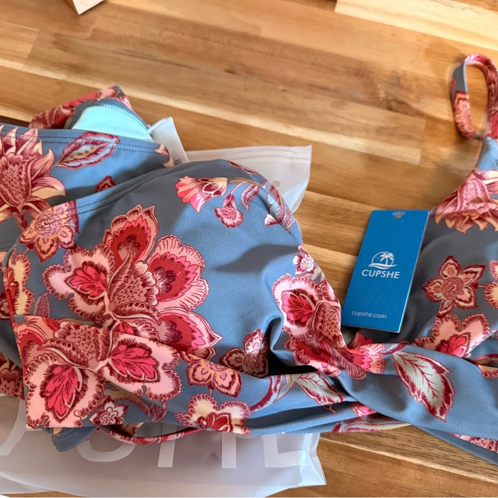 Cupshe Floral Bikini